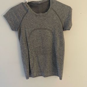 Lulu lemons swiftly tee